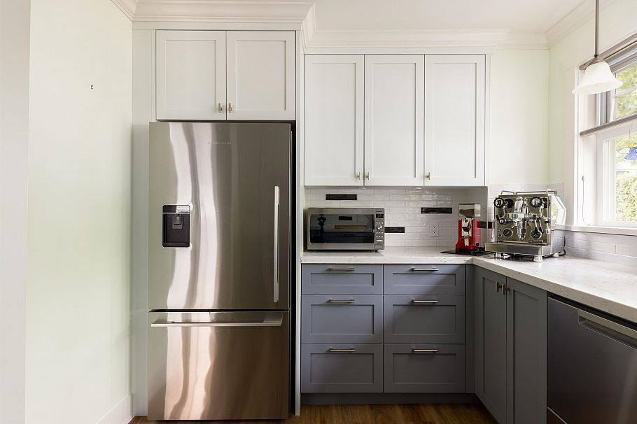 4490 W 8th Avenue Vancouver, BC - 6