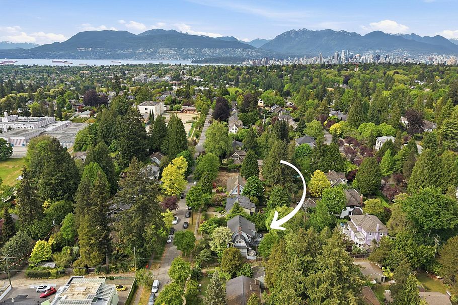 5662 Laburnum Street Vancouver, BC - 3