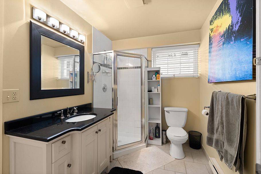 5662 Laburnum Street Vancouver, BC - 30