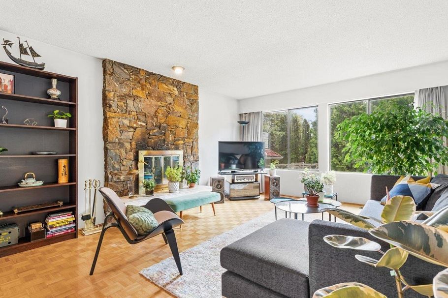 7611 Oak Street Vancouver, BC - 3