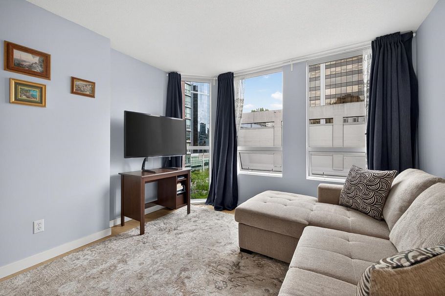 1005 811 Helmcken Street Vancouver, BC - 18