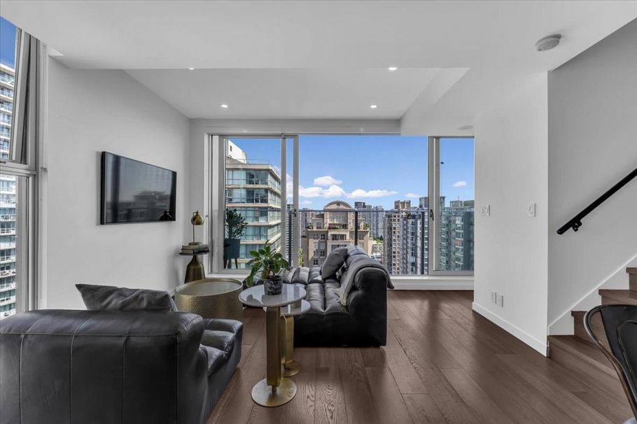 PH2502 999 Seymour Street Vancouver, BC - 8