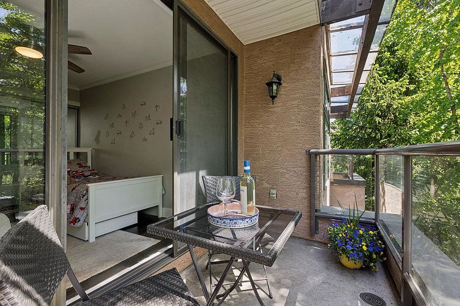 303 1702 Chesterfield Avenue North Vancouver, BC - 21