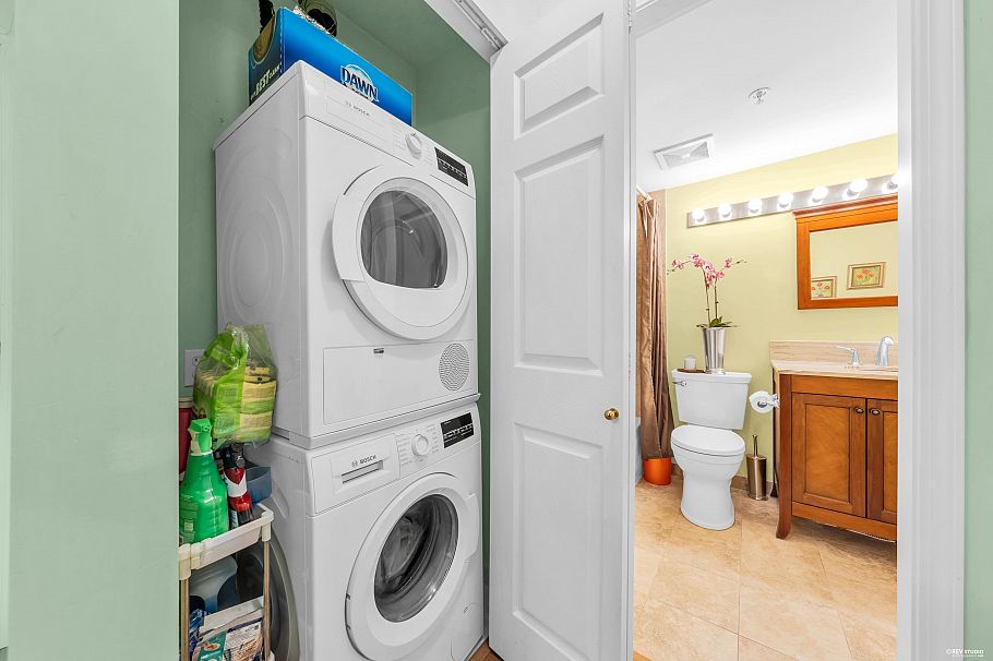 202 3624 Fraser Street Vancouver, BC - 17
