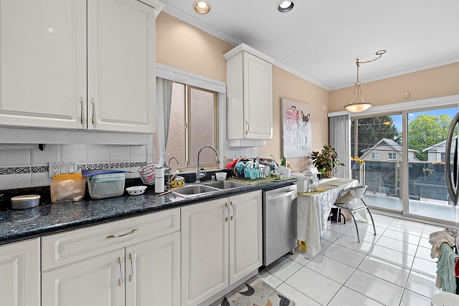 104 E 63rd Avenue Vancouver, BC - 12