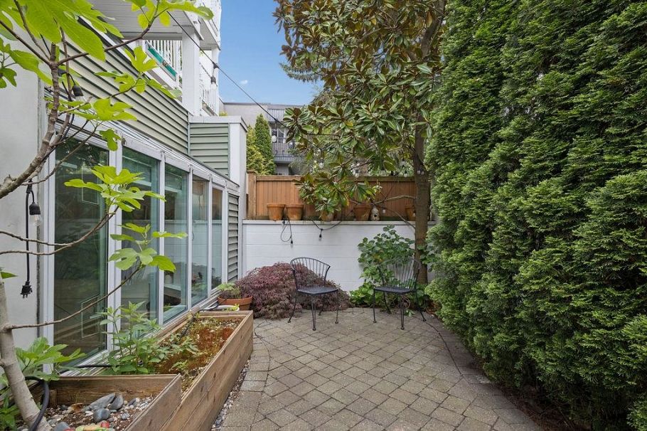 2 1949 W 8th Avenue Vancouver, BC - 26