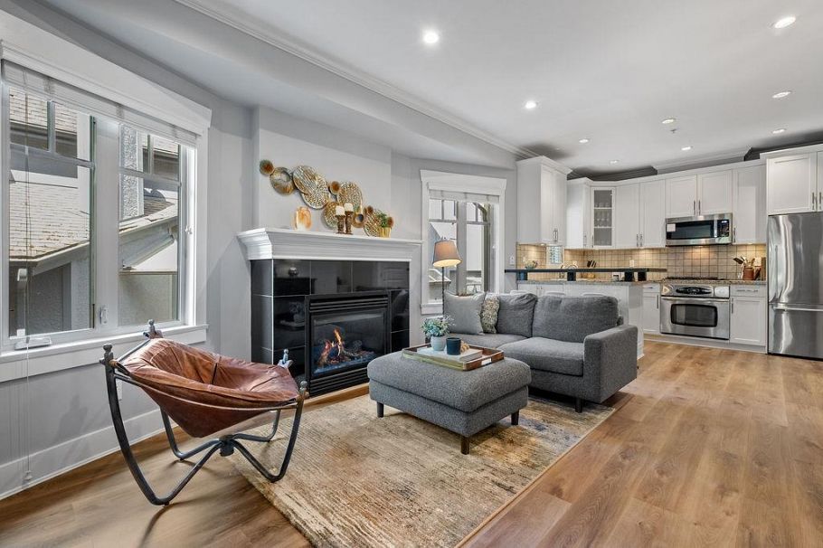1875 W 13 Avenue Vancouver, BC - 3
