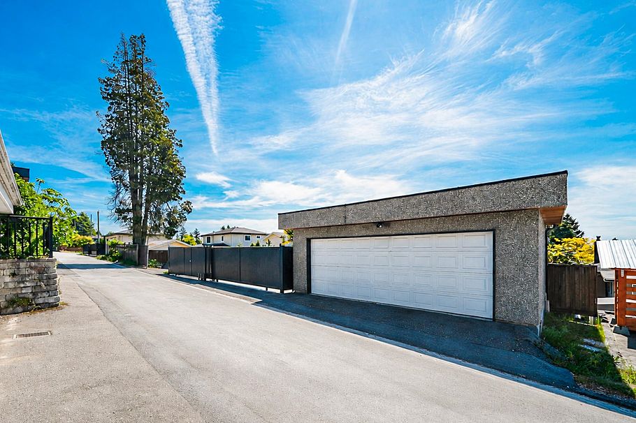 4263 Winnifred Street Burnaby, BC - 32