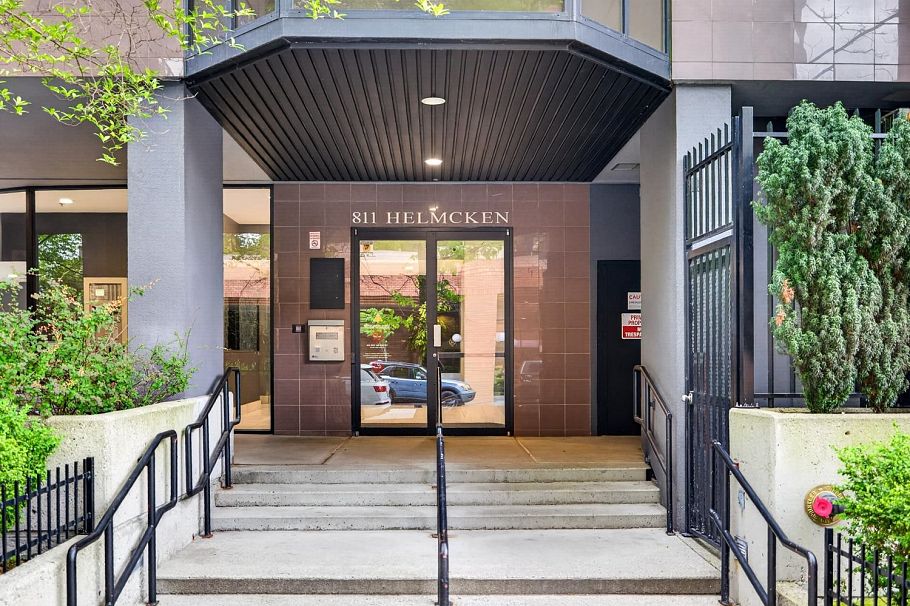 1005 811 Helmcken Street Vancouver, BC - 31
