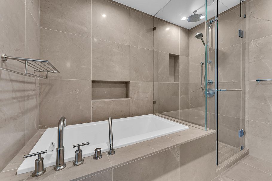 3103 1335 Howe Street Vancouver, BC - 17