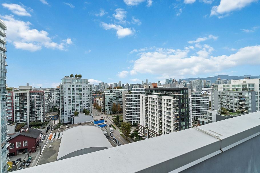 225 108 E 1st Avenue Vancouver, BC - 18