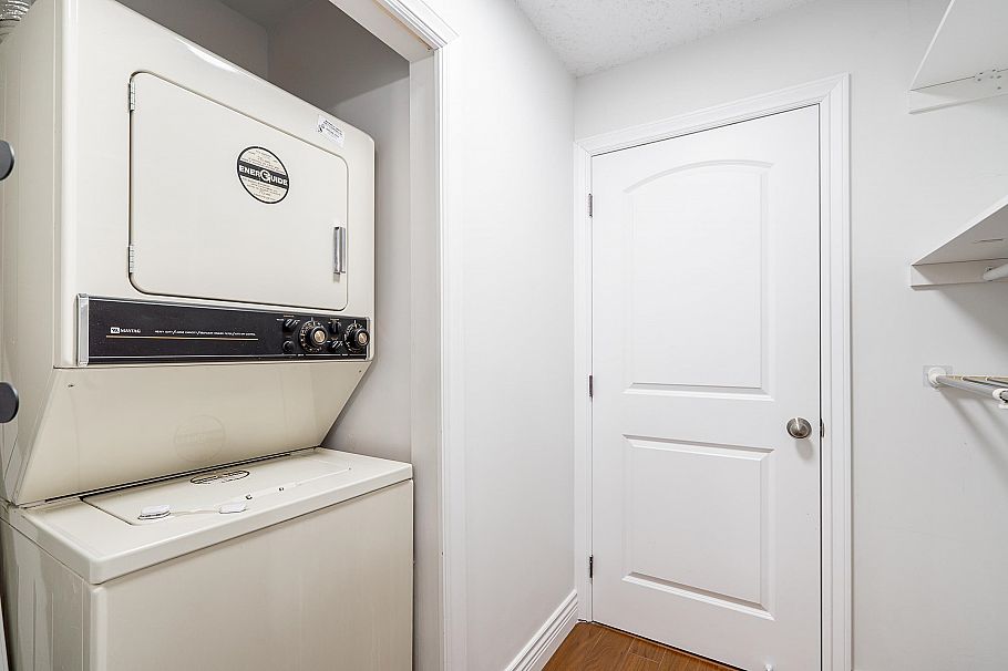 301 2320 W 40th Avenue Vancouver, BC - 20