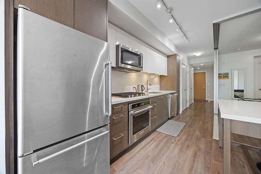 619 384 E 1st Avenue Vancouver, BC - 16