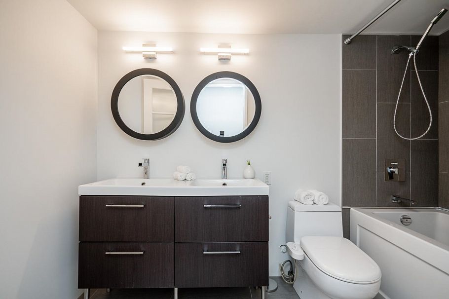 697 Moberly Road Vancouver, BC - 25
