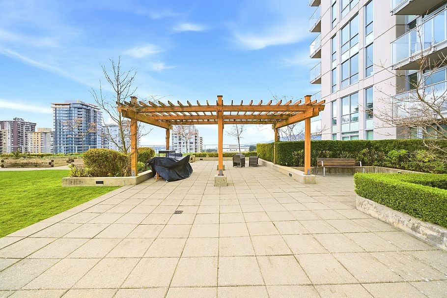 705 135 E 17th Street North Vancouver, BC - 25