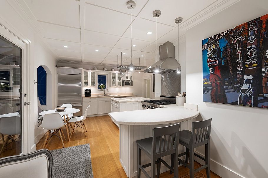 402 Brand Street North Vancouver, BC - 24