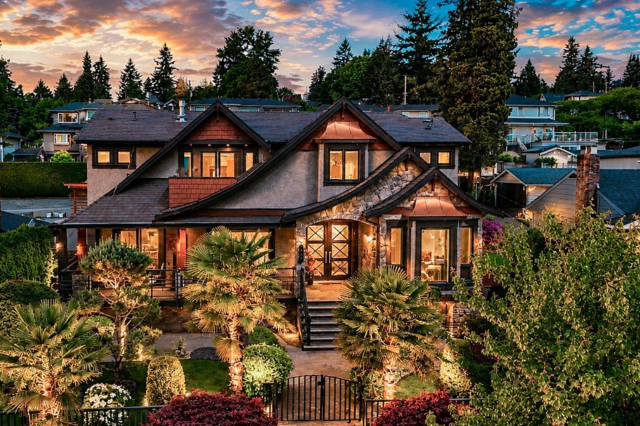 4263 Winnifred Street Burnaby, BC - 1