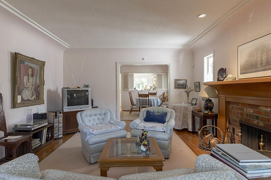 4518 W 12th Avenue Vancouver, BC - 6