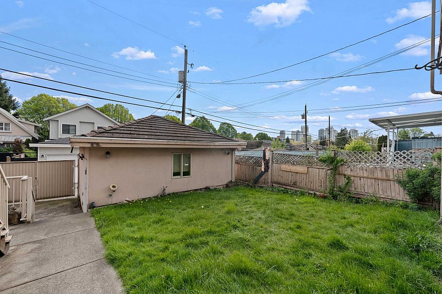 104 E 63rd Avenue Vancouver, BC - 25