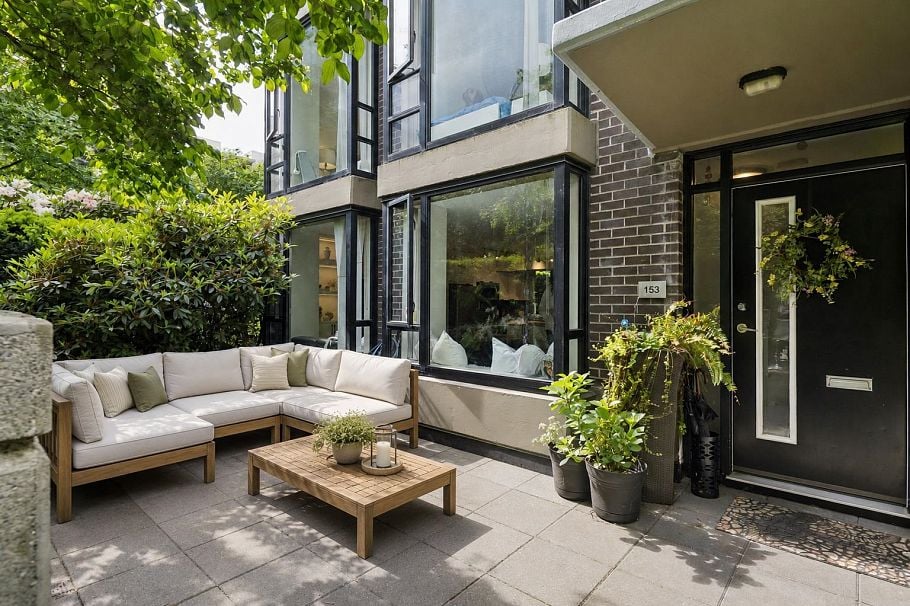 153 W 2nd Street North Vancouver, BC - 1