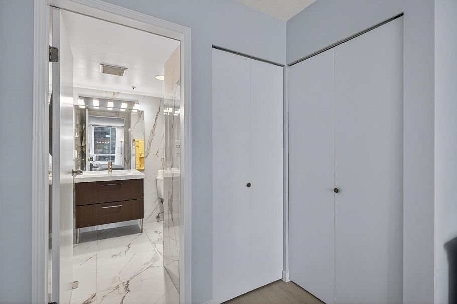 1005 811 Helmcken Street Vancouver, BC - 14