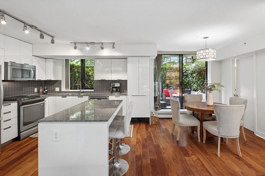153 W 2nd Street North Vancouver, BC - 13