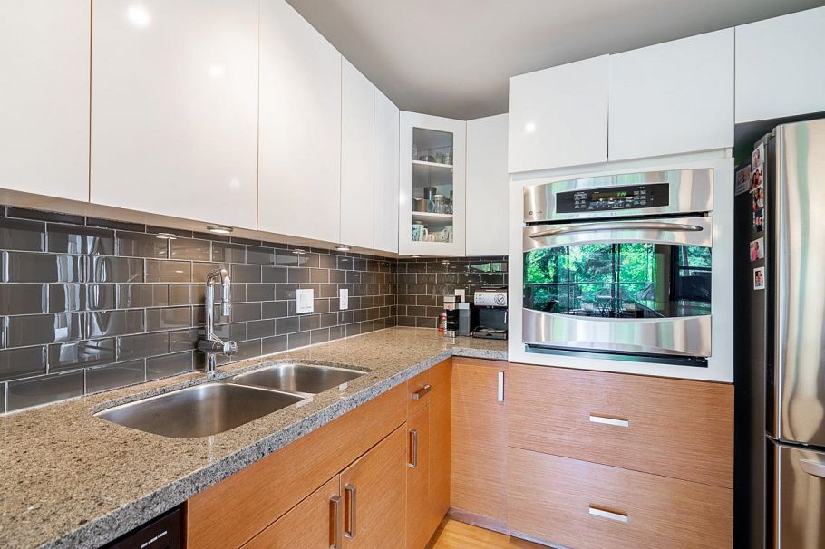 301 1450 Pennyfarthing Drive Vancouver, BC - 2