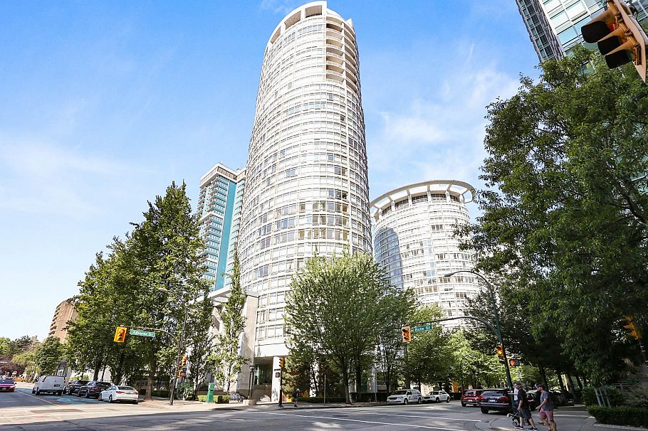 1203 1200 Alberni Street Vancouver, BC - 1