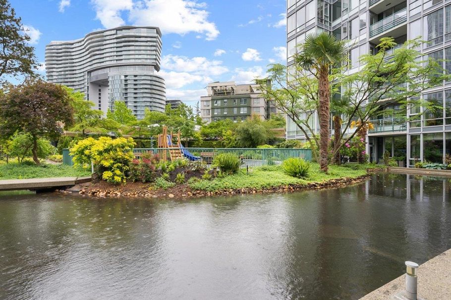 502 1033 Marinaside Crescent Vancouver, BC - 22