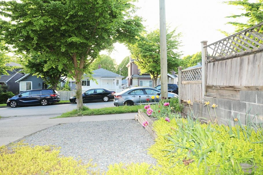 4778 Killarney Street Vancouver, BC - 18