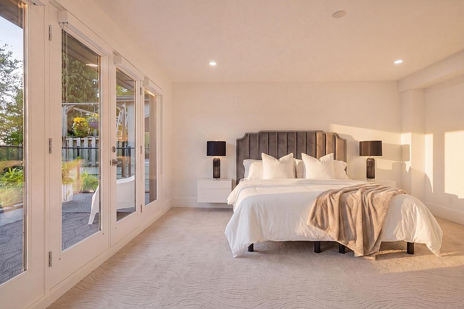 919 E 4th Street North Vancouver, BC - 22