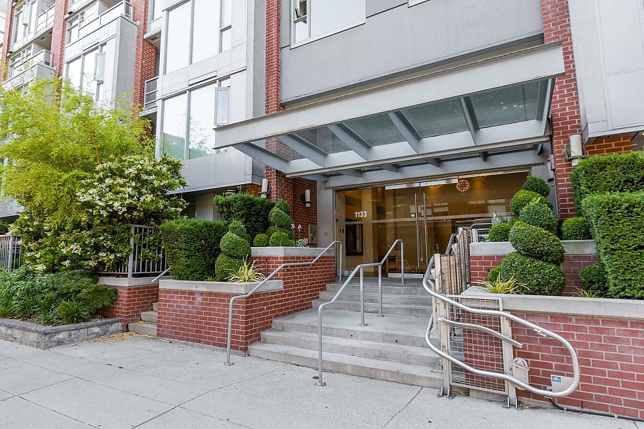 701 1133 Homer Street Vancouver, BC - 2