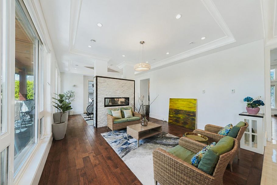 4263 Winnifred Street Burnaby, BC - 4