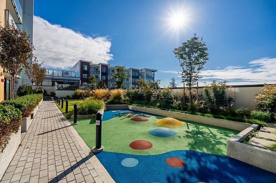 1604 1401 Hunter Street North Vancouver, BC - 15
