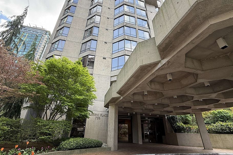 604 738 Broughton Street Vancouver, BC - 1