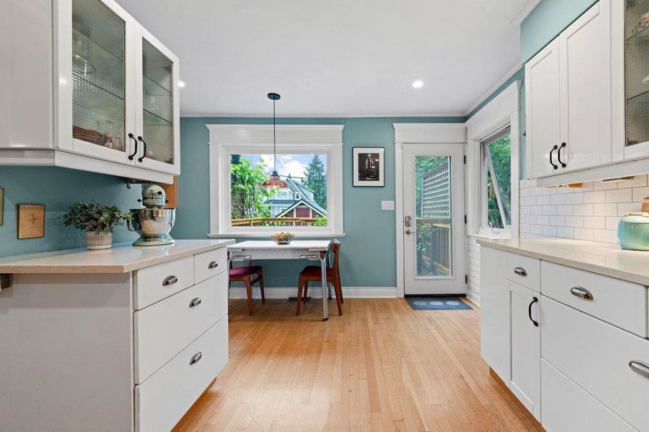 1153 E 13th Avenue Vancouver, BC - 18