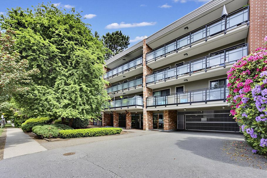 310 360 E 2nd Street North Vancouver, BC - 3