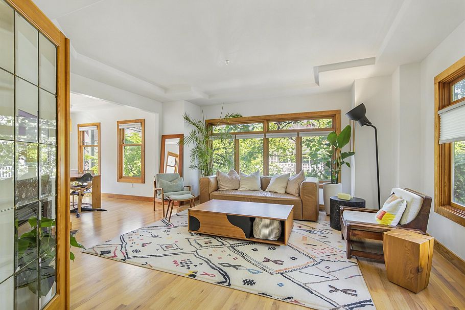 1608 Woodland Drive Vancouver, BC - 10