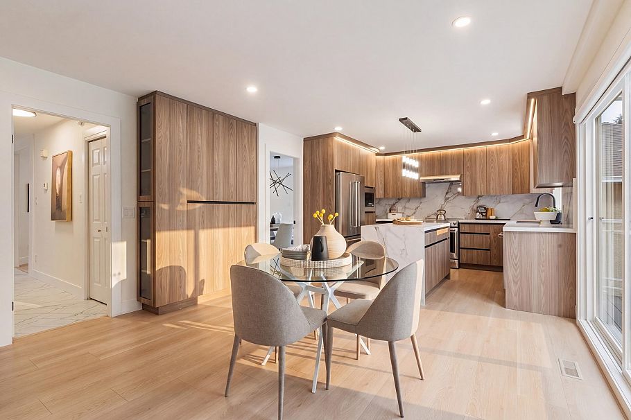 1535 Ostler Court North Vancouver, BC - 5