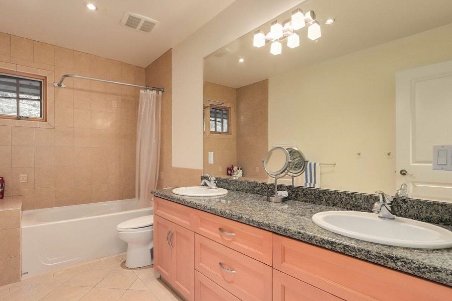 4072 Skyline Drive North Vancouver, BC - 32