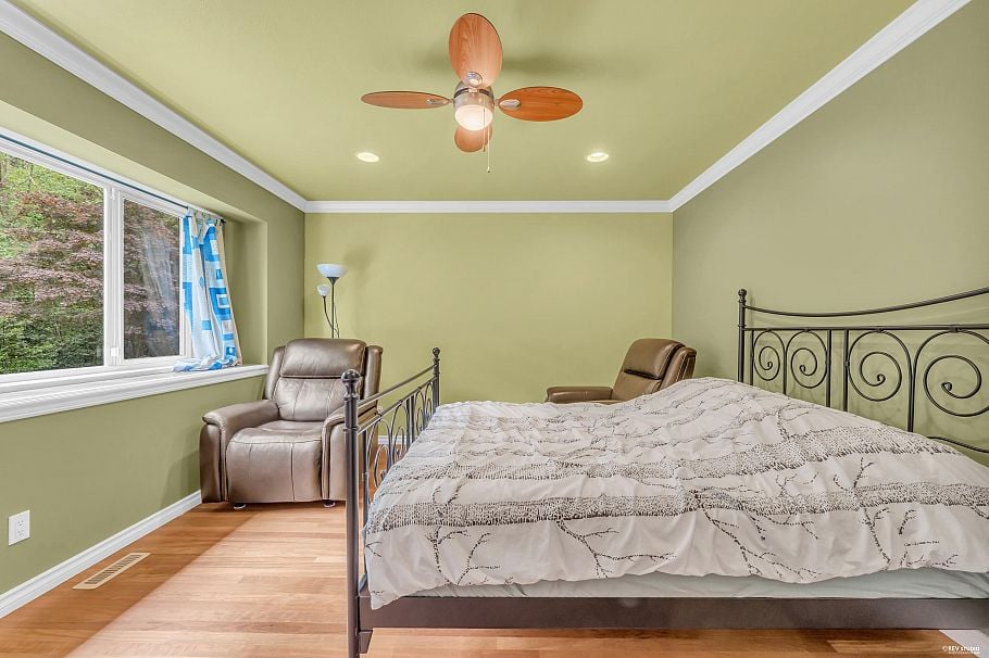 4317 Cliffmont Road North Vancouver, BC - 17
