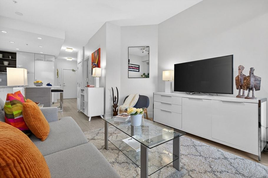 306 1628 W 4th Avenue Vancouver, BC - 3