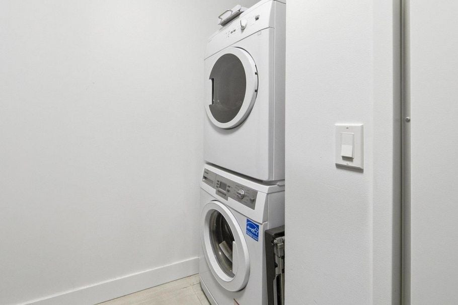 402 5693 Elizabeth Street Vancouver, BC - 19