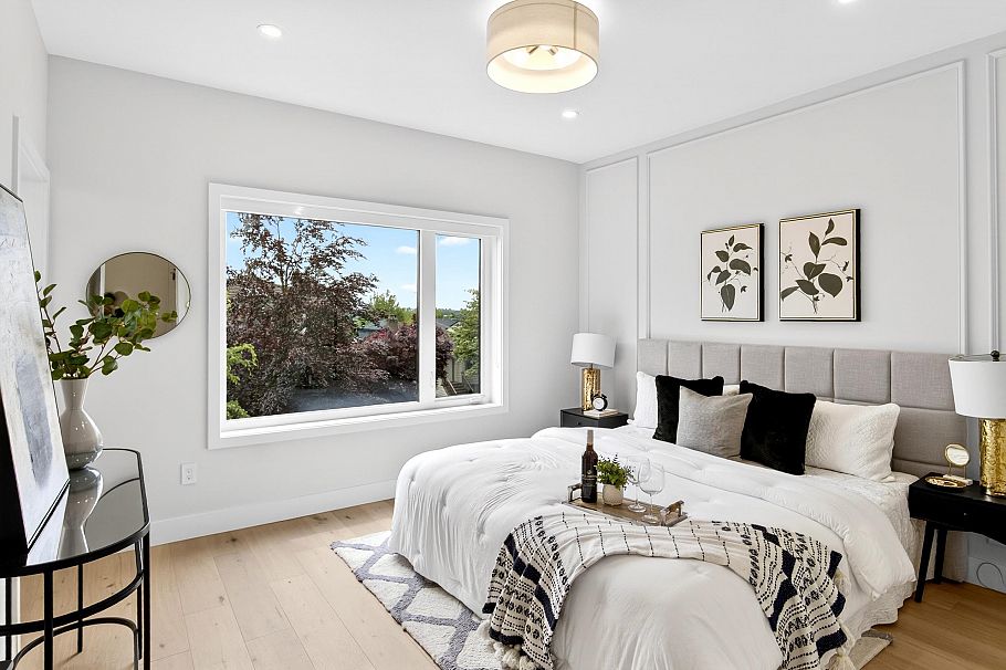 1 2741 E 7th Avenue Vancouver, BC - 2