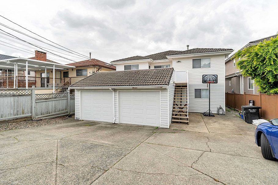 7162 Gladstone Street Vancouver, BC - 40