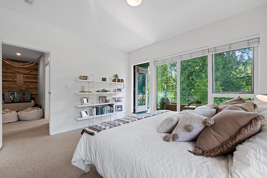 23 3596 Salal Drive North Vancouver, BC - 16