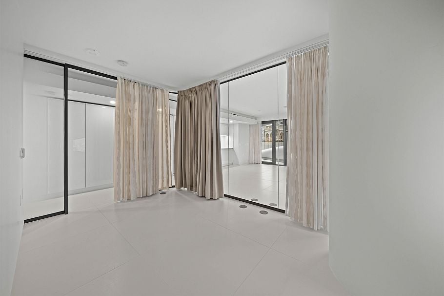 702 1033 Nelson Street Vancouver, BC - 10