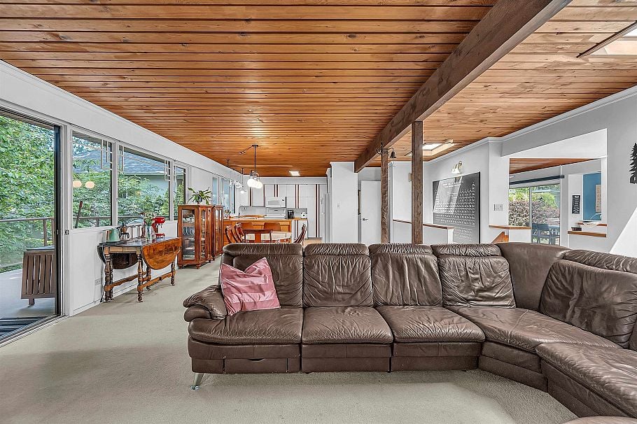 977 Belvedere Drive North Vancouver, BC - 13