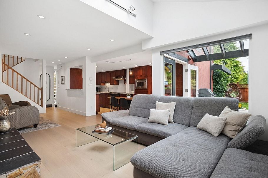 1382 Maple Street Vancouver, BC - 3