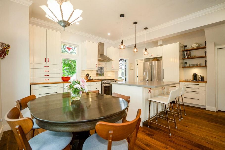 401 E King Edward Avenue Vancouver, BC - 8